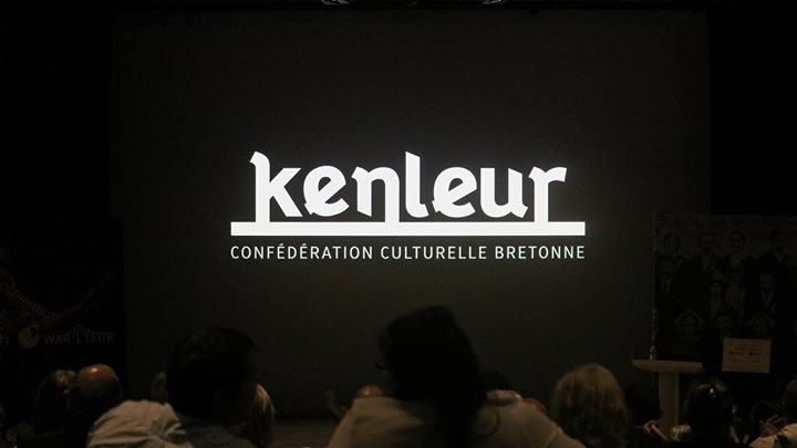 Ce samedi 27 juin 2020, les adhérents de la confédération War l Leur se sont prononcés à 87% en faveur de la fusion avec la Confédération Kendalch. 
Après 53 années dexistence, la confédération War l Leur nest plus. 
Notre chemin se poursuit maintenant conjointement, sous un seul et même étendard.
Dorénavant, nous vous invitons à nous retrouver à la Confédération Kenleur. 
Nous ne vous disons pas adieu, mais plutôt au revoir.